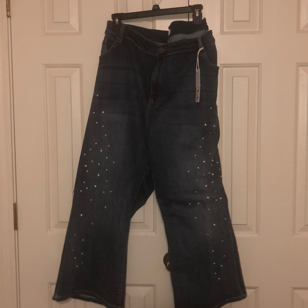 Lane Bryant essential stretch. Pearl Jean